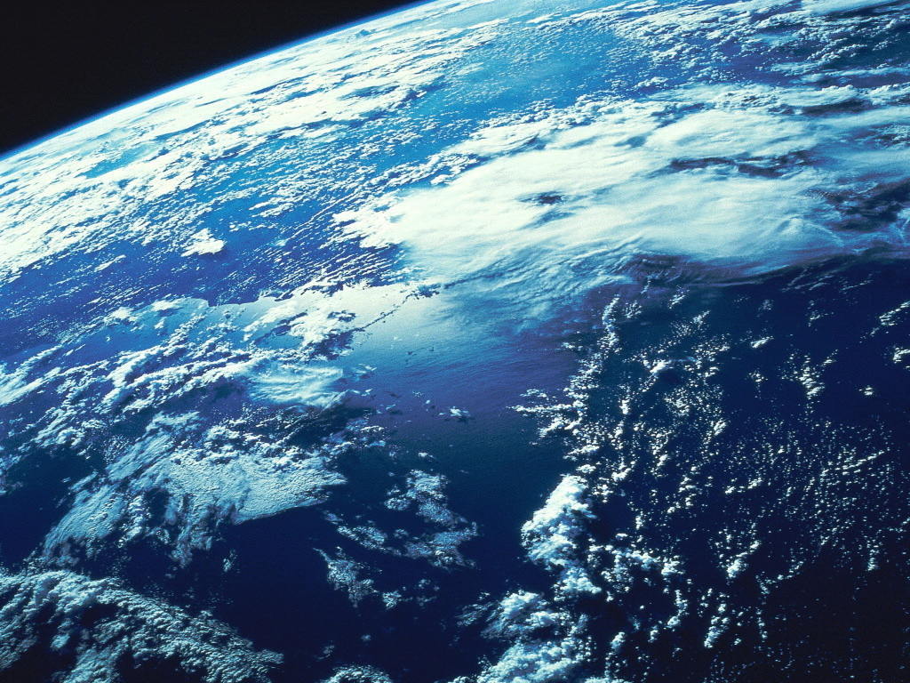 Возникновения озонового слоя. Планета земля озоновый слой. Атмосфера земли озоновый слой. Мировой океан с космоса. Атмосфера земли из космоса.